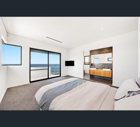 7 Denning Street, South Coogee, NSW 2034 - Photo 3