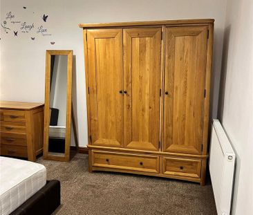 1 bedroom in a house share to rent - Photo 5