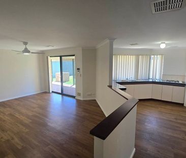 Big Family Home - Air Con - Available Now - Photo 5