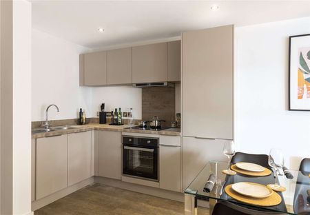 STUDIO APARTMENT | AVAILABLE NOW | LAST UNITS | PARKING AVAILABLE | PRIME LOCATION | 24-HOUR CONCIERGE | RESIDENTS GYM - Photo 5
