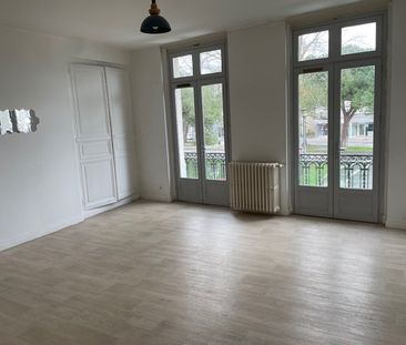 Location Appartement 3 pièces 63m² CHATELLERAULT 86100 - Photo 5