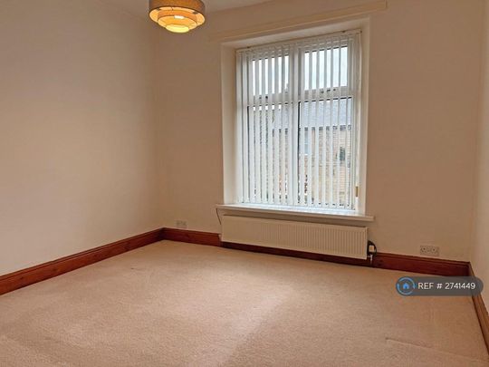 3 bedroom end of terrace house to rent - Photo 1