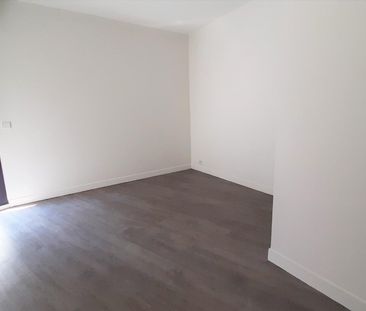 location Appartement T2 DE 46.43m² À PARIS - Photo 4