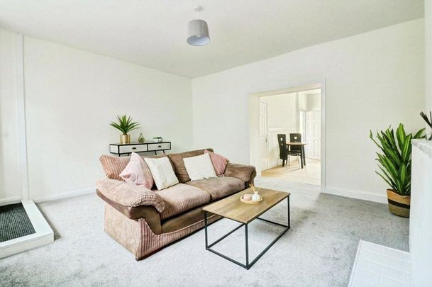 2 bedroom terraced house to rent - Photo 1