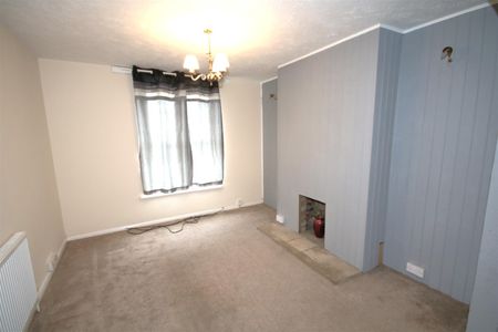 SandwichWoodnesborough Road, CT13 0AB, Sandwich - Photo 4