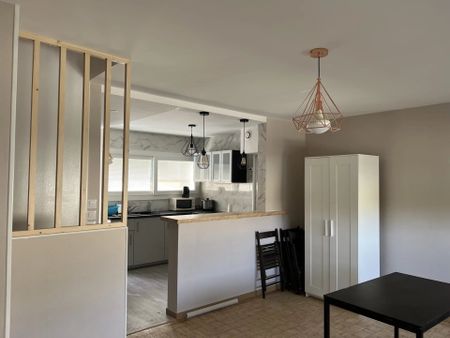 Location Appartement 4 pièces 68 m2 à Pessac - Photo 3