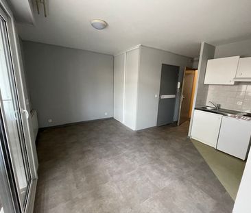 Location Appartement 1 pièce 22m² DEVILLE LES ROUEN 76250 - Photo 2