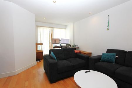 La Salle, Leeds City Centre, LS10 1NW - Photo 5