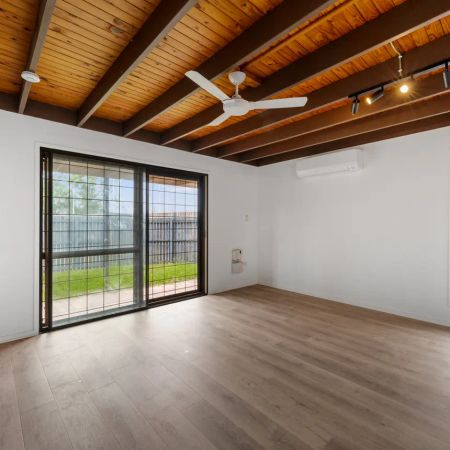 Stylish, Low-Maintenance Living in a Peaceful Carseldine Pocket - Photo 2