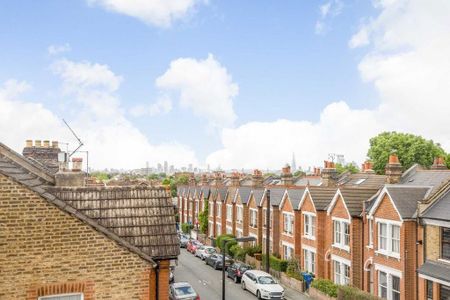 4 bedroom semi-detached house to rent - Photo 5