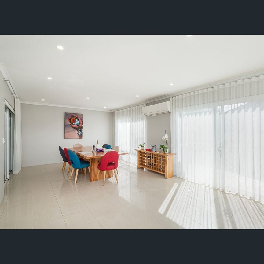 18a Howard Parade, Salter Point, WA 6152 - Photo 1