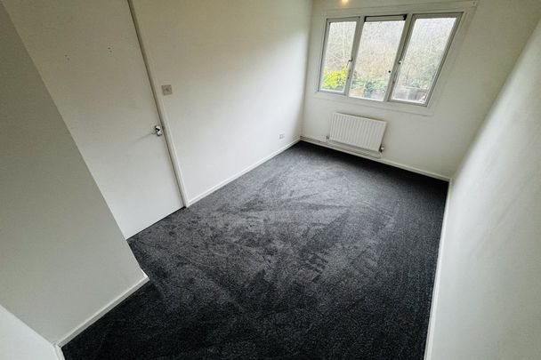 Brooke Close - Photo 1