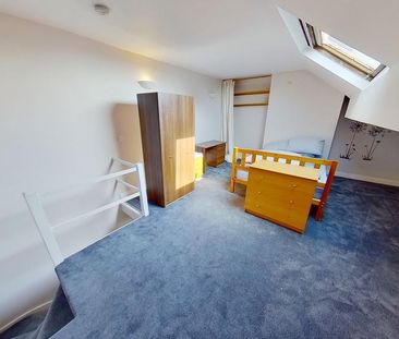 3 bedroom terraced house to rent - Photo 5