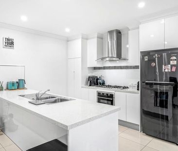 SPACE, STYLE AND PRIVACY - GORGEOUS FAMILY HOME! - Photo 1