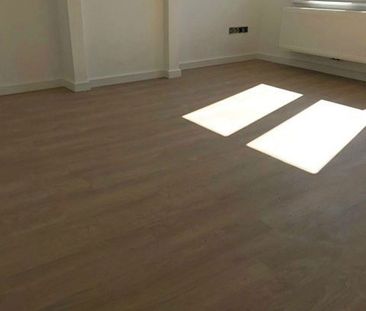 Gerenoveerde half-open woningen in Aalter - Photo 2