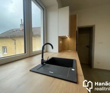 Pronájem, Byt 1+kk, 29 m - Fotografie 2