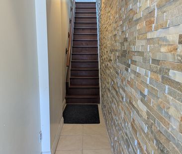 For Lease - 2222 Dundas Street Unit# 202, Toronto, Ontario - Photo 1