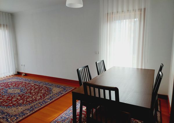 T2 for rent, next to the Glicínias Shopping Center, Aveiro.