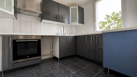 Location Appartement 3 pièces 64m² FOSSES 95470 - Photo 2
