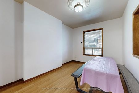 480 Lansdowne Avenue - Photo 4