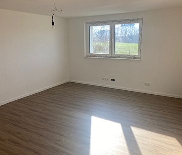 Kernsaniert und mit phantastischer Aussicht! Moderne Erdgeschoss-Wohnung in Lippstadt-Overhagen - Photo 5