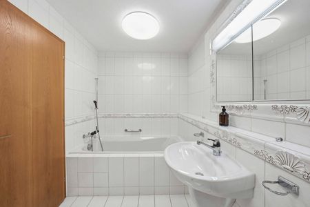 3.5 Zimmer, 117 m², 3. Stock - Photo 5