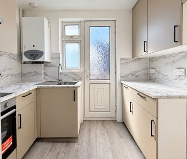 2 Bed Flat, Marlborough House, N4 - Photo 2