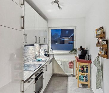 Große 2-Zimmer-Wohnung mit Balkon in zentraler, aber ruhiger Lage v... - Photo 6