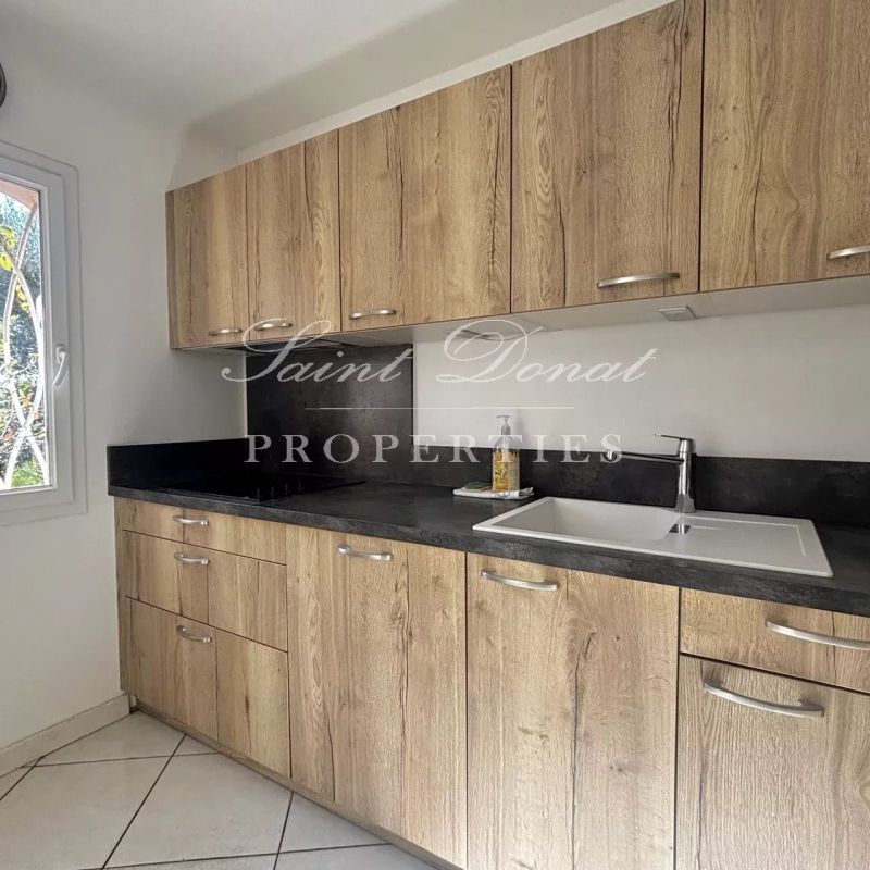 Mougins – Maison avec garage et jardin en résidence sécurisée - Photo 1