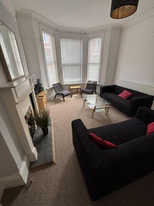 5 bedroom terraced house to rent - Photo 1