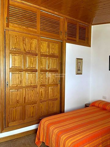 ** To rent 1 bedroom beach front house in Las Galletas - Photo 2