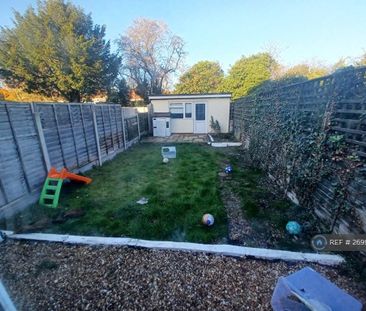 3 bedroom terraced house to rent - Photo 1