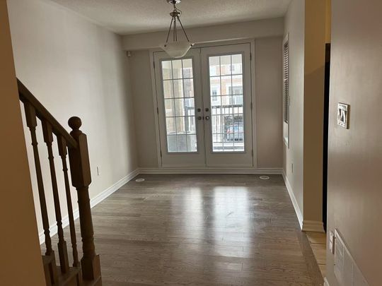 For Lease - 7 Mcgrath Avenue, Richmond Hill, Ontario - Photo 1