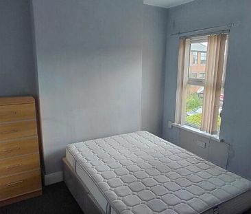 2 Strandview Street, Belfast, BT9 5FF - Photo 4