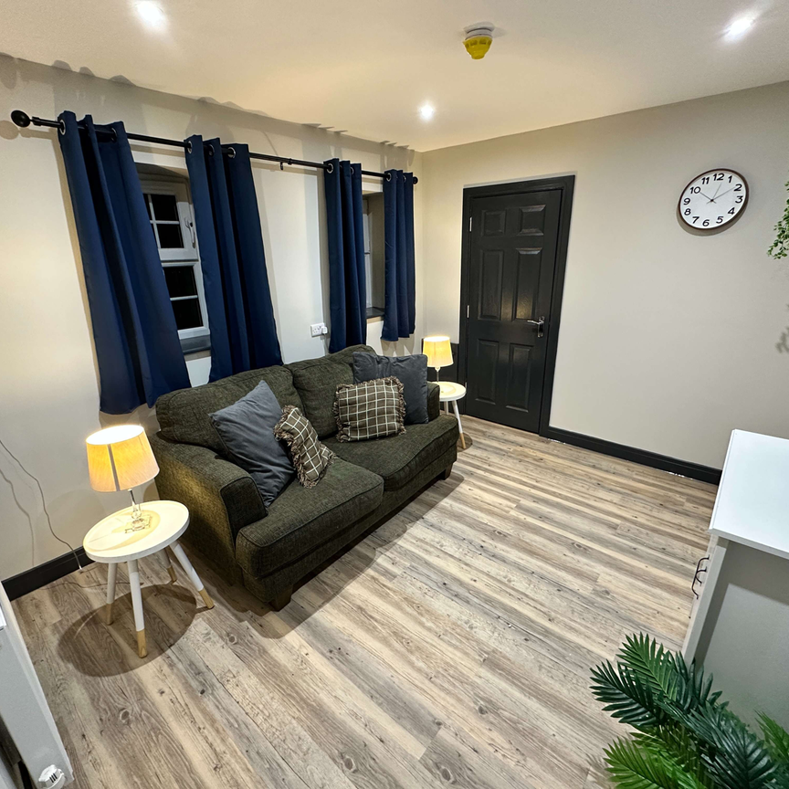 Church Street Room 3 - Photo 1