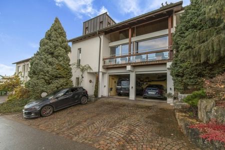 Votre nouvelle maison temporaire - maison individuelle individuelle dans un emplacement privilégié avec vue partielle sur le lac - Photo 3