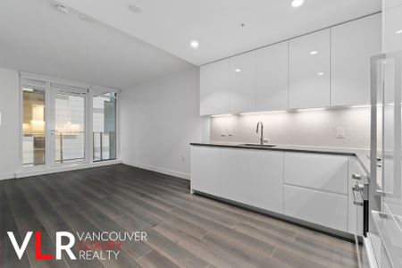 Condo in Vancouver East Side, BC - Photo 5
