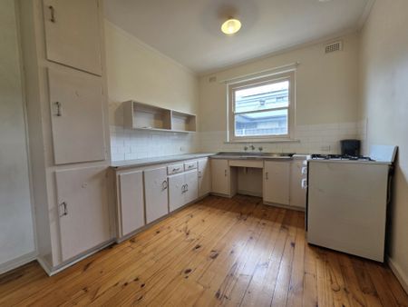 Convenient Living in the Heart of Findon - Photo 4