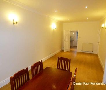 Windmill Road, TW8 - Photo 3