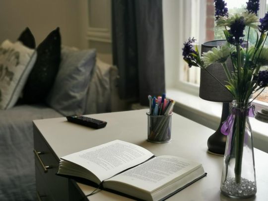 1 bedroom in a house share to rent - Photo 1