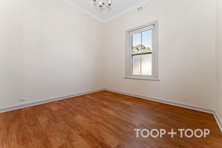 Character Home in Prime Location - Photo 3