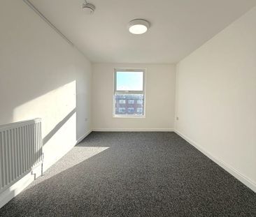 1 Bed Flat, White Hart Lane, N22 - Photo 2