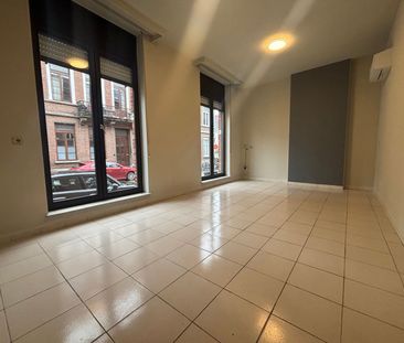 Rustig gelegen appartement Sint-Jacobsplein Leuven! - Photo 2
