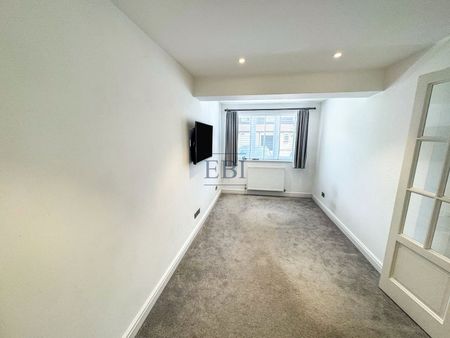 Dunnymans Road, Banstead, SM7 2AN - Photo 5