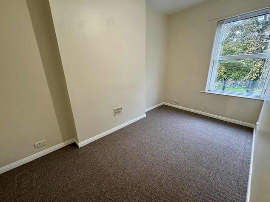 Unit 2, 50 Castleton Gardnes, Belfast, BT15 3BY - Photo 1