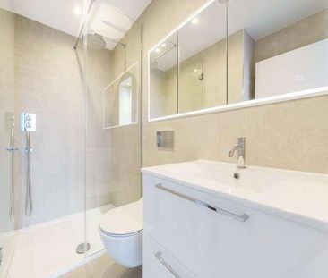 Finchley Road, London, NW11 - Photo 3