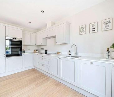 Chase Road, Lindford, Bordon, Hampshire, GU35 - Photo 4