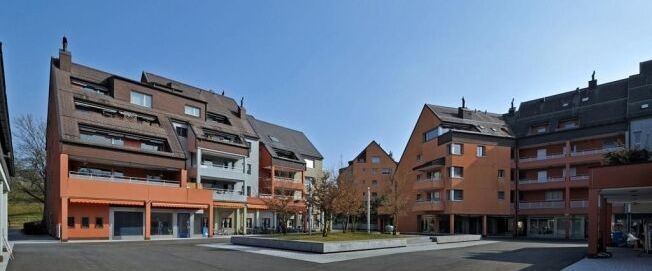 Large, bright and charming apartment. - Photo 1