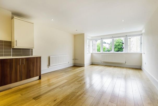 2 bedroom property to rent - Photo 1
