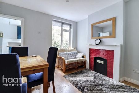 1 bedroom in a house share to rent - Photo 3